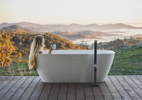 Enjoying the outdoor bath at Sierra Escape - Mudgee