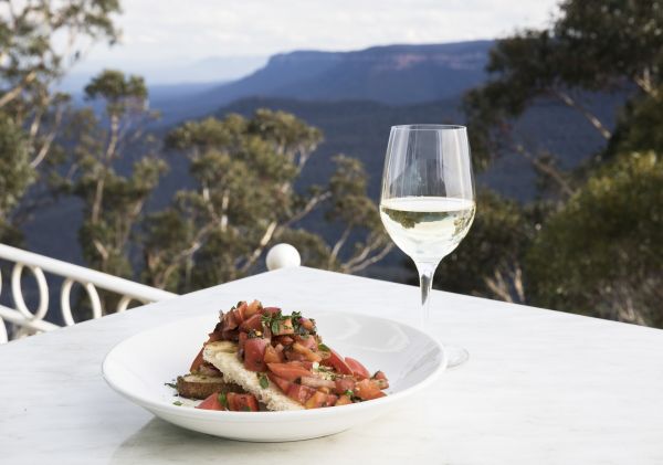 Food and wine with breathtaking views over the Jamison Valley at The Lookout Echo Point in Katoomba, Blue Mountains