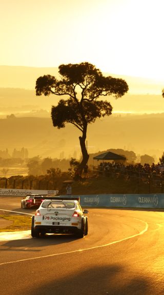 Liqui-Moly Bathurst 12 Hour. Credit: Liqui-Moly Bathurst 12 Hour