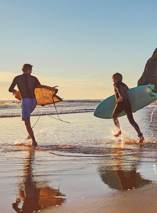 Surfing at Glasshouse Rocks in Narooma, Batemans Bay and Eurobodalla, South Coast